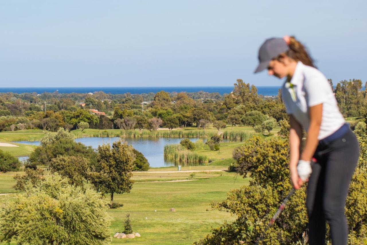 Is Molas Resort بولا المظهر الخارجي الصورة
