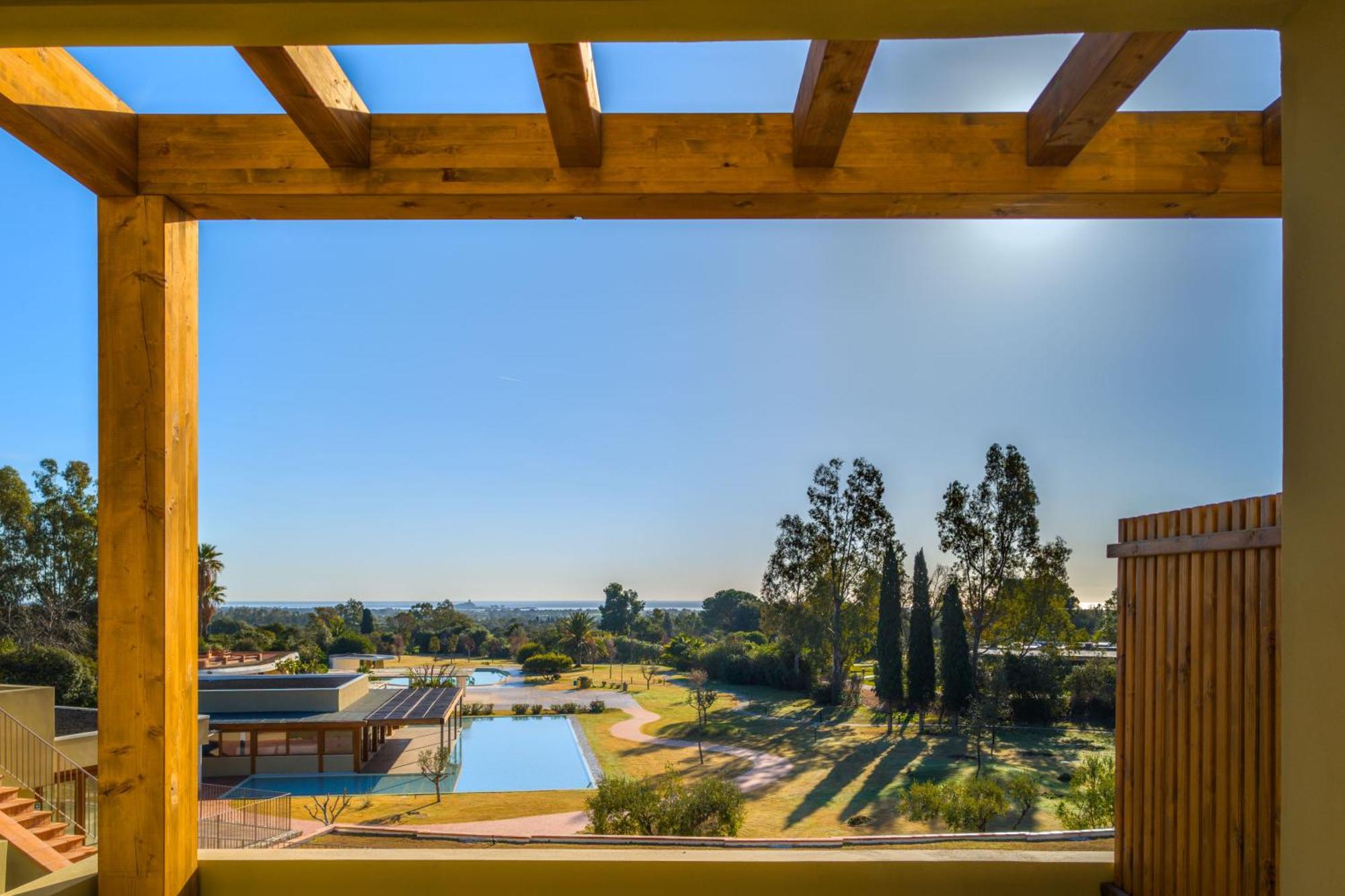 Is Molas Resort بولا المظهر الخارجي الصورة